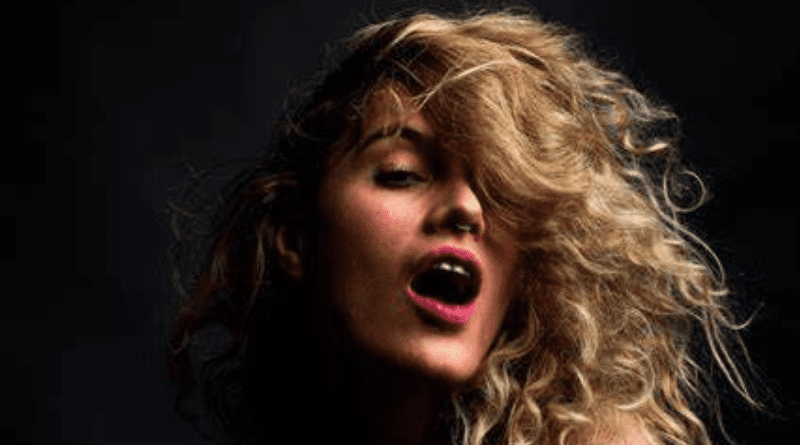 Ana Cañas Canta Belchior; em João Pessoa