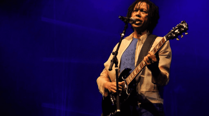 Djavan Retorna a João Pessoa com a Turnê ‘D’ para Última Apresentação em Março
