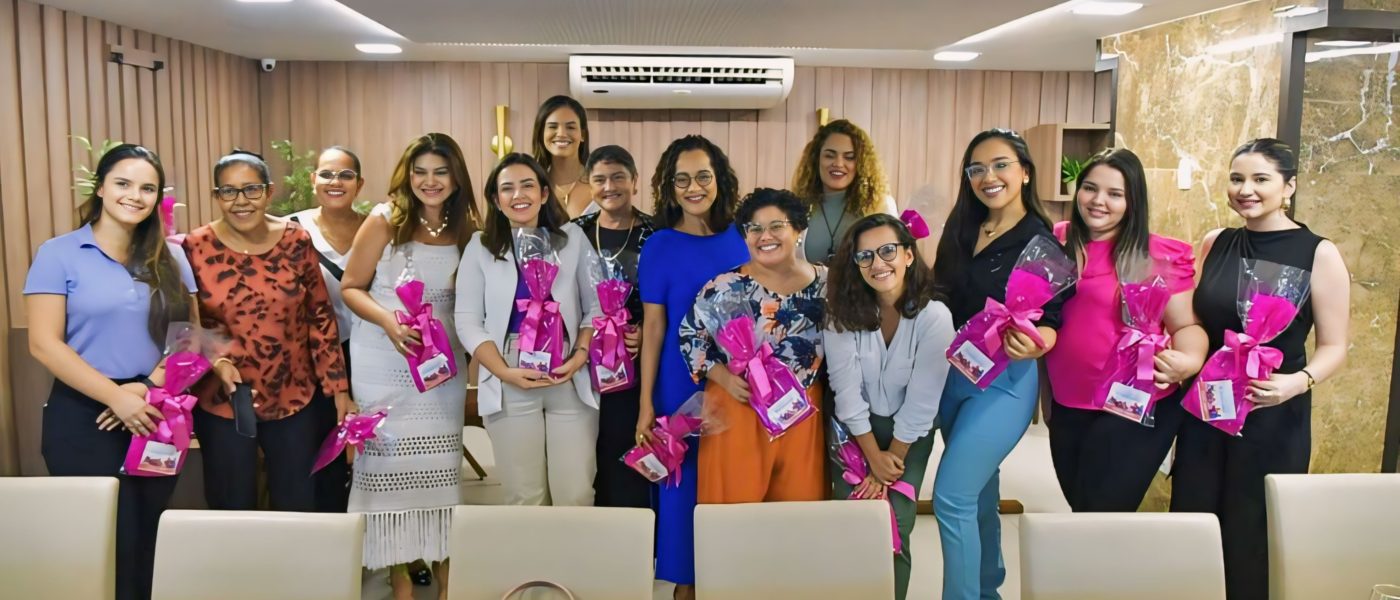 Pollyanna Dutra reúne jornalistas para debater o papel da imprensa no protagonismo feminino na Paraíba