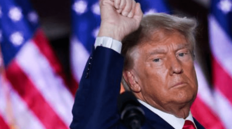 Suprema Corte dos EUA Pode Anunciar Parecer sobre Inelegibilidade de Trump nesta Segunda