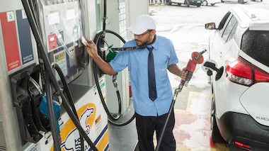 Estados Batem Recordes de Arrecadação com Aumento de ICMS sobre Combustíveis