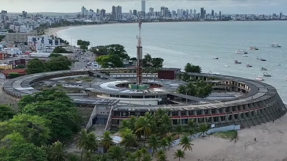 Hotel Tambaú terá estrutura preservada e ampliação para 250 quartos, diz André Amaral