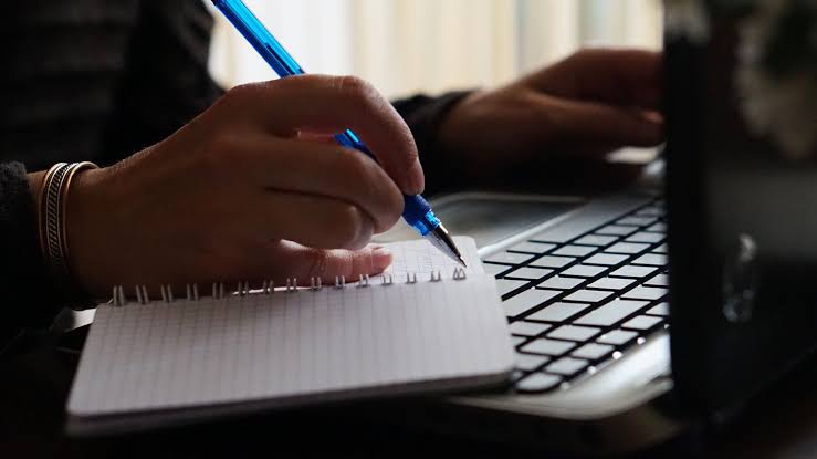 Fraudes Científicos: Ameaça Crescente à Integridade da Pesquisa Acadêmica