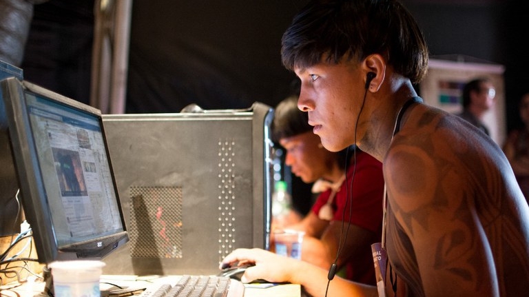 Ministério das Comunicações e o BNDES estimulam pequenos provedores de internet a adquirir novos equipamentos