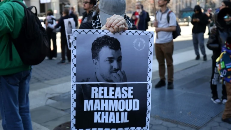Prisão de Mahmoud Khalil em Nova York Desencadeia Onda Global de Indignação