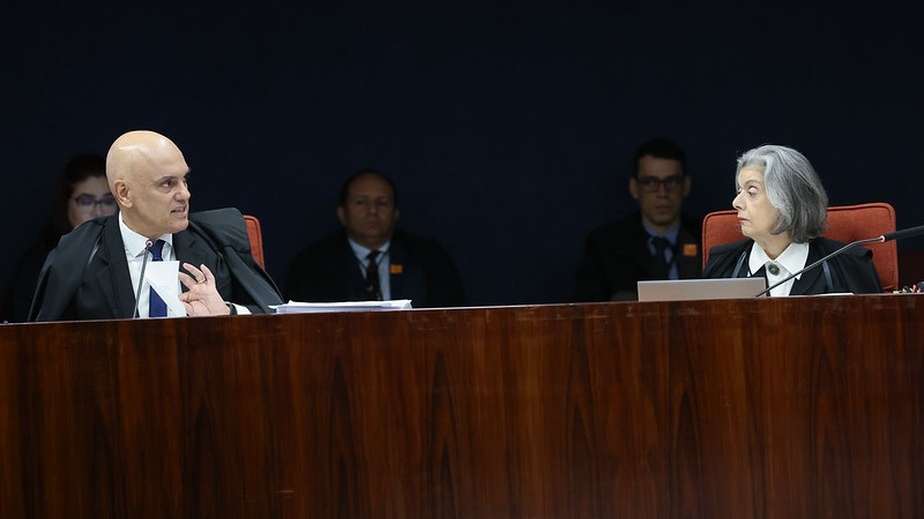 STF destaca elogio de Trump ao sistema eleitoral brasileiro durante julgamento de Bolsonaro