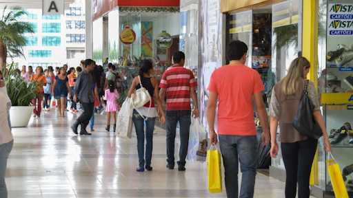 Comércio Varejista Brasileiro Recua 0,9% em Fevereiro, Aponta Índice Stone