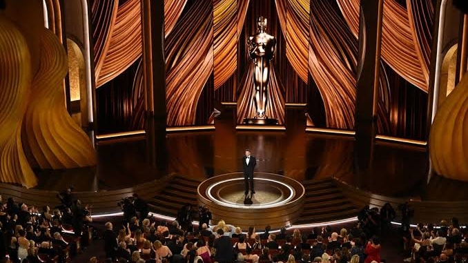 Oscar 2025: “Anora” Brilha e Surpreende em Cerimônia Marcada por Triunfos Inesperados