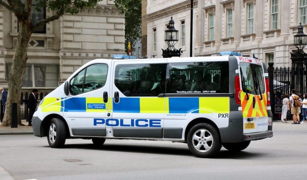 Homem é Preso Após Escalar Torre no Palácio de Westminster em Londres