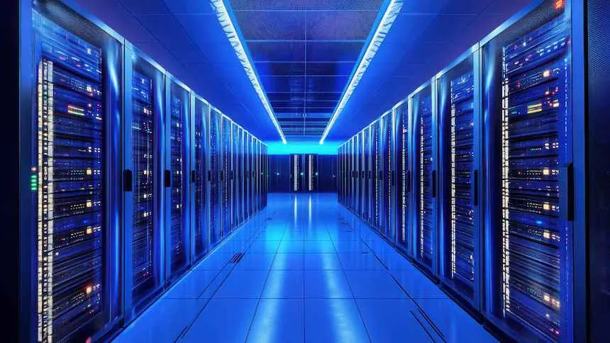 Corrida trilionária: Senado avança no marco legal dos data centers