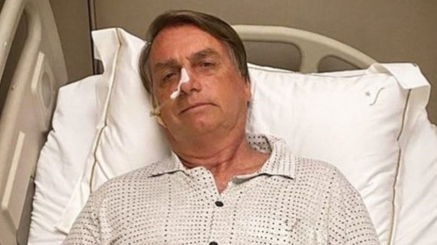 Bolsonaro internado em Natal com distensão abdominal