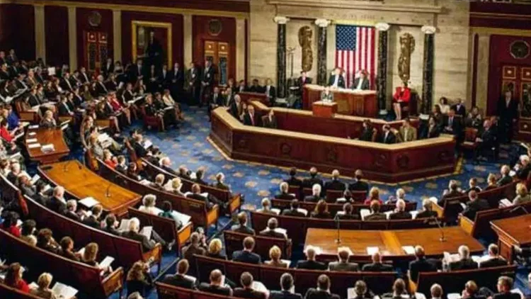 Congresso se mobiliza para conter poder de Trump sobre tarifas