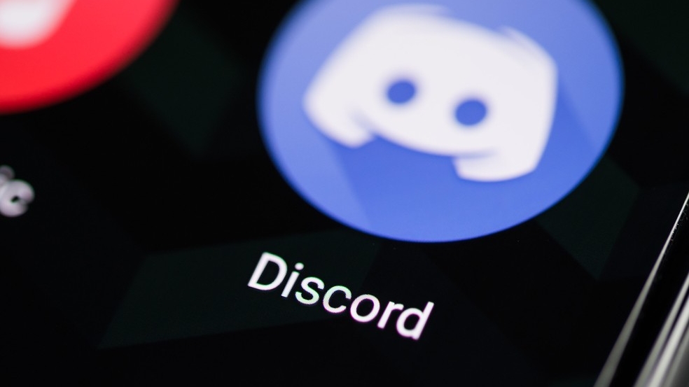 Bilhões de mensagens do Discord viram base para pesquisa científica brasileira