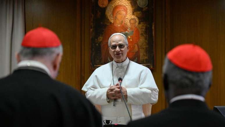 Papa Leão XIV explica escolha do nome e reforça missão diante da era da inteligência artificial