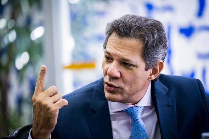 Haddad prevê crescimento de 3% para o Brasil até 2026