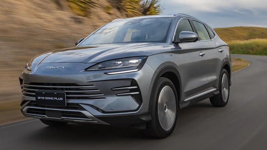 Novo BYD Song Plus: mais tecnologia e design renovado para o SUV híbrido