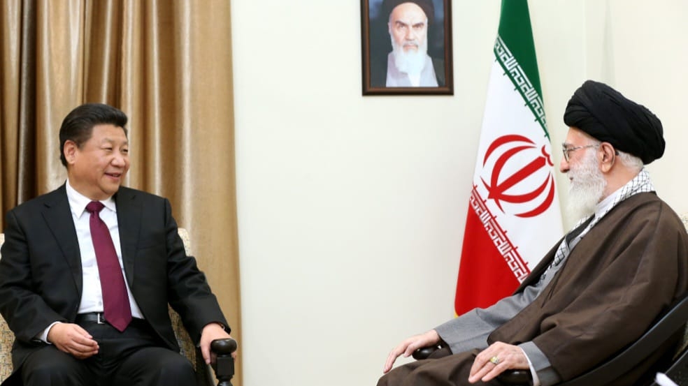 China Condena Ataques de Israel ao Irã e Propõe Mediação para Evitar Escalada