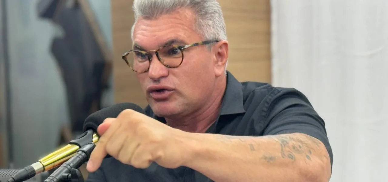 Ex-aliado Julian Lemos chama Bolsonaro de “frouxo e sem honra” e critica bolsonaristas