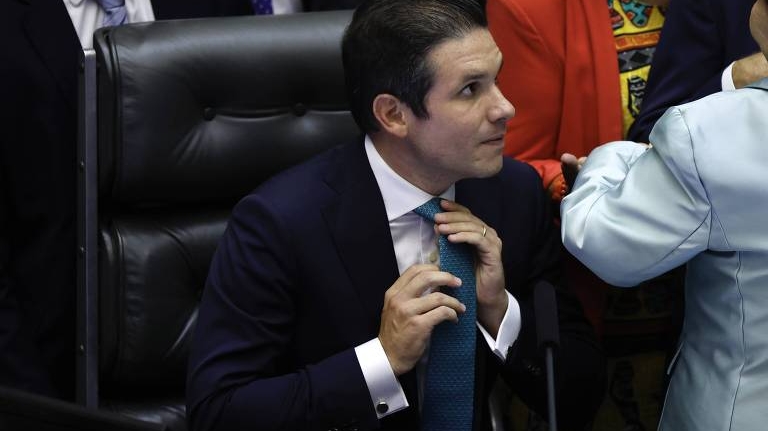 Presidente da Câmara, Hugo Motta, contratou cinco parentes de funcionárias fantasmas para seu gabinete