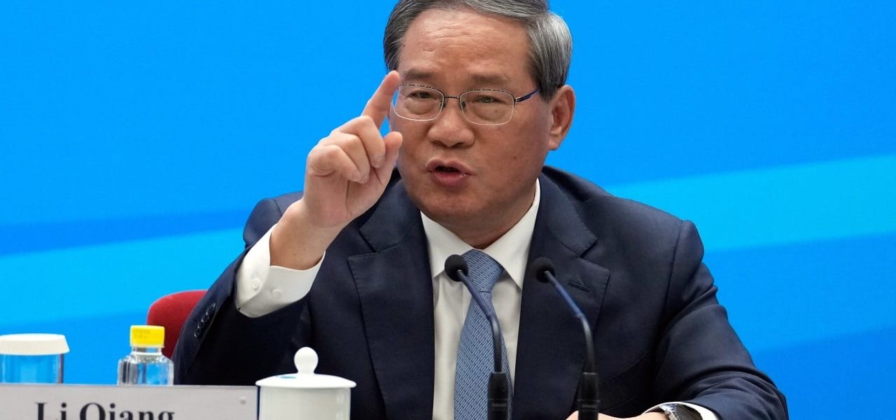 Cooperação China e Estados Unidos é “única escolha certa”, diz Premier Li em simpósio empresarial