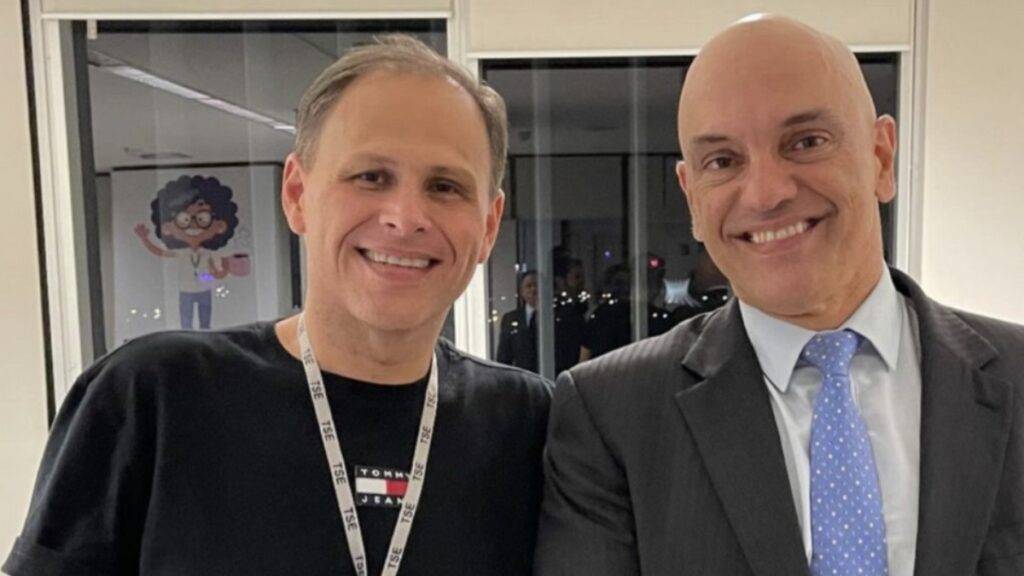 Alexandre de Moraes pede extradição de ex-assessor acusado de vazamentos no STF