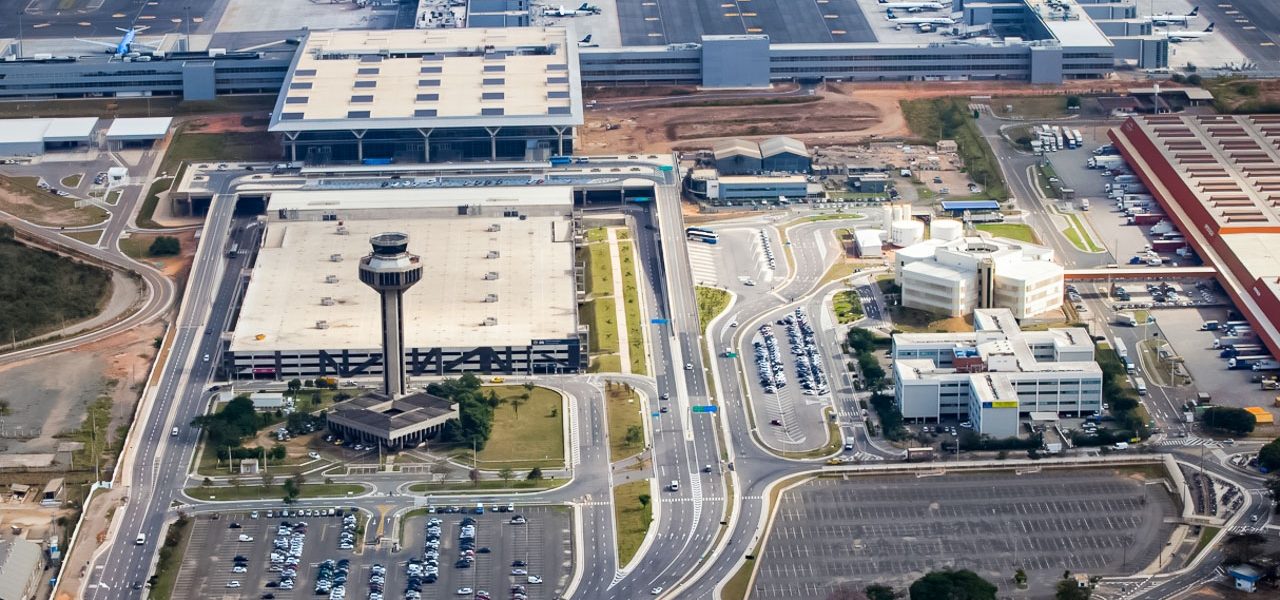 Receita Federal desmonta esquema de contrabando de armas em controles remotos de brinquedos