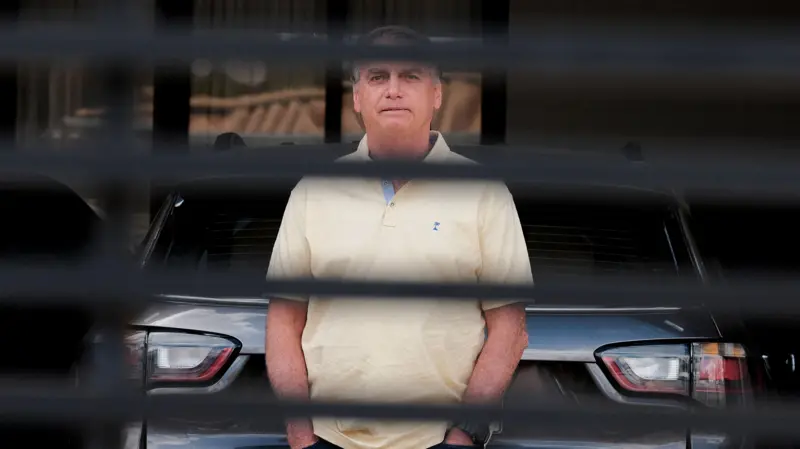 Histórico: STF Condena Jair Bolsonaro a 27 Anos de Prisão por Trama Golpista