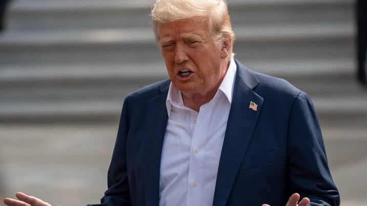 Trump chama governo brasileiro de ‘esquerda radical’ e ameaça vistos; Lula apela ao diálogo e à OMC