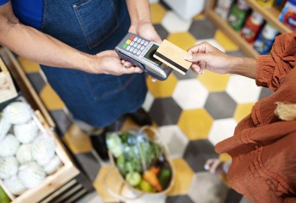 A quarta onda do comércio digital: como a inteligência artificial vai redefinir as compras e pagamentos