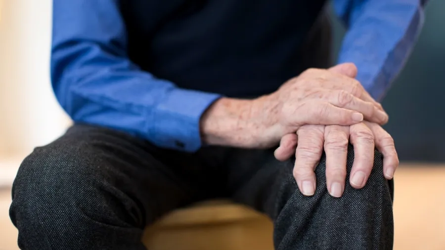 Revolução na medicina: Parkinson pode começar nos rins, e não no cérebro, aponta estudo chinês