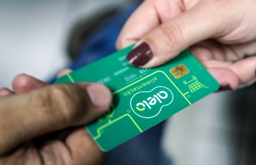 Lula assina decreto com novas regras para vale-refeição e alimentação