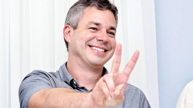 Após cassação no TRE-PB, prefeito de Cabedelo convoca coletiva para próximos passos