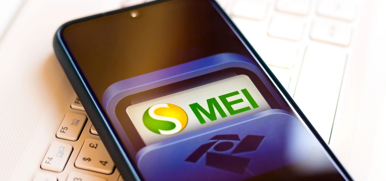 Receita Federal alerta: renda no CPF pode afetar limite do MEI e causar desenquadramento