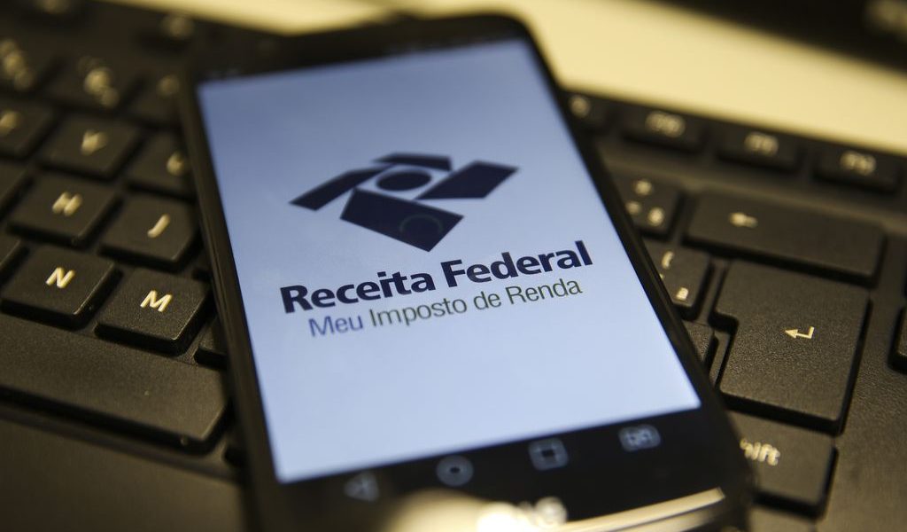 IR: Comissão do Senado aprova isenção para R$ 5 mil; proposta prevê taxação de altas rendas