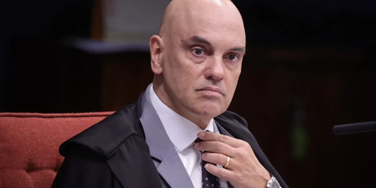 FT lista Moraes entre os 25 mais: ‘herói’ da democracia sob debate