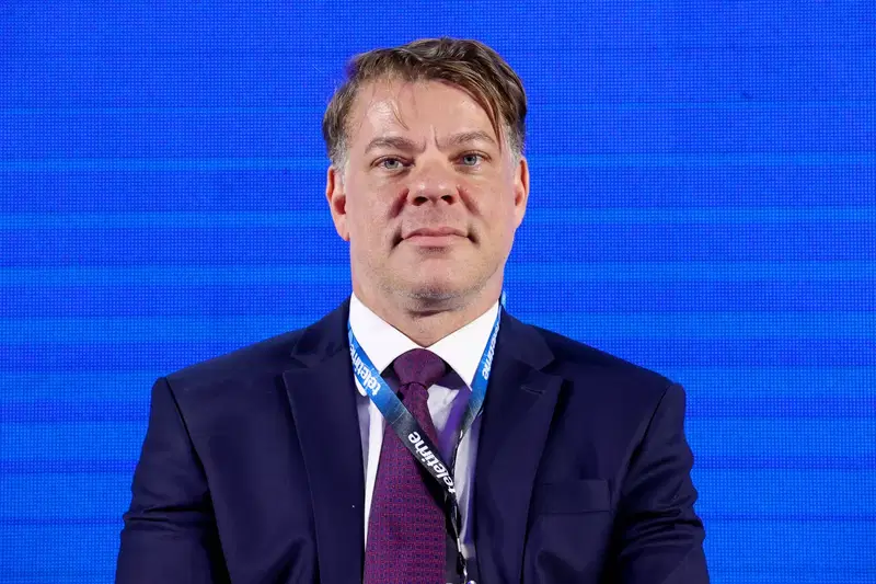 PL 2.338 e a Nova Disputa pelo Cérebro do Brasil: quando a Inteligência Artificial redefine soberania